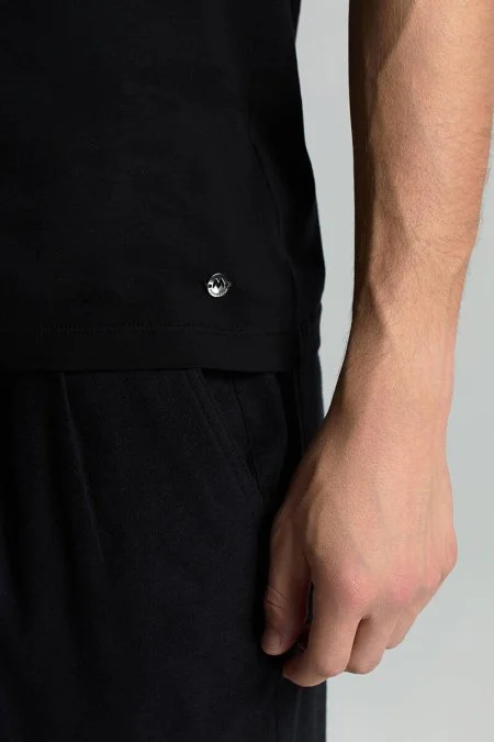 Siyah V Yaka Basic T-Shirt