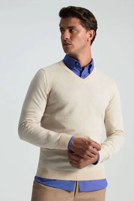 V Yaka Açık Bej Merino Yün Triko