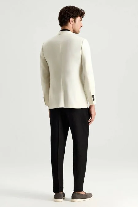 Yün-İpek-Keten Karışım Beyaz Blazer Ceket
