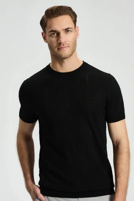 Hemington - Ajur Örgü Detaylı Bisiklet Yaka Siyah Triko T-Shirt