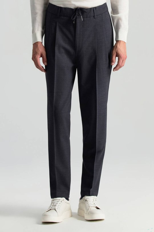 Belden Bağcıklı Koyu Mavi Pileli Yün Chino Jogger Pantolon