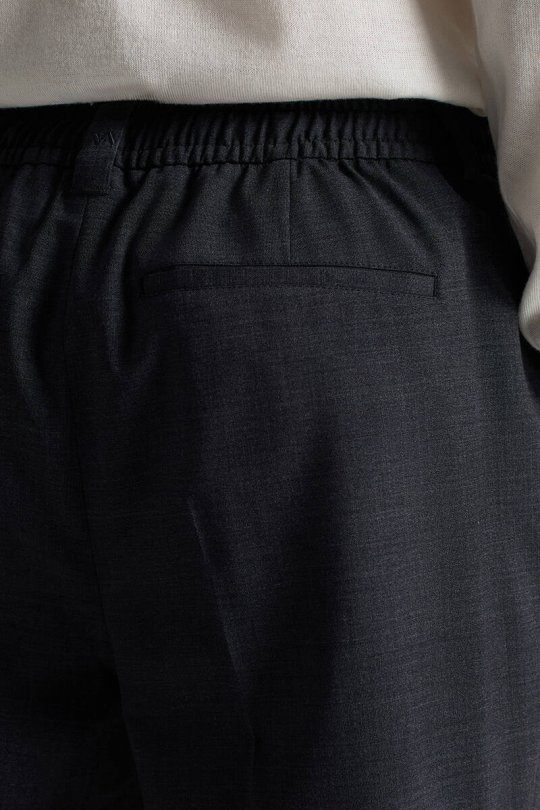 Belden Bağcıklı Koyu Mavi Pileli Yün Chino Jogger Pantolon