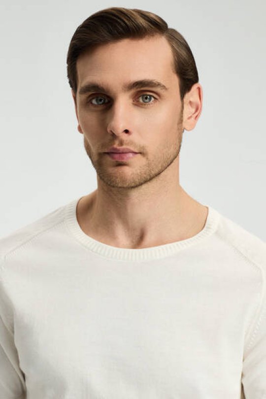 Bisiklet Yaka Beyaz Giza Pamuk Triko T-Shirt