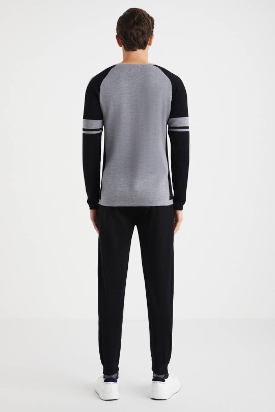 Bisiklet Yaka Merino Yün Desen Açık Gri Siyah Kazak