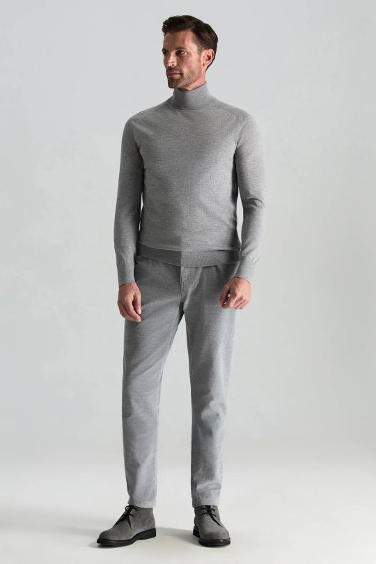 Açık Gri Boğazlı Slim Fit Merino Yün Triko