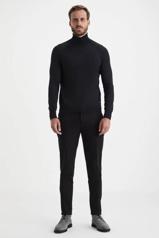 Boğazlı Slim Fit Merino Yün Siyah Triko