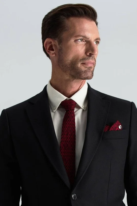 Hemington - Çizgi Desenli İpek Karışım Siyah-Kırmızı Örgü Mendil