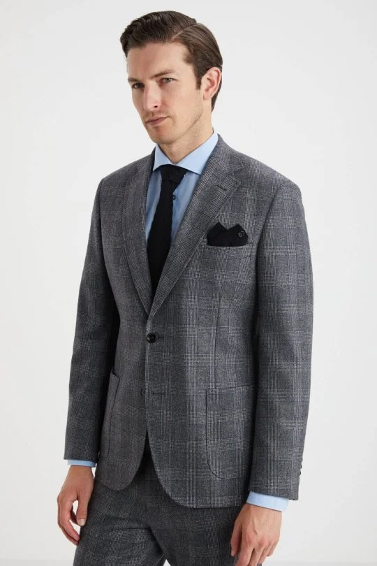 Çizgi Desenli Siyah Örgü Mendil