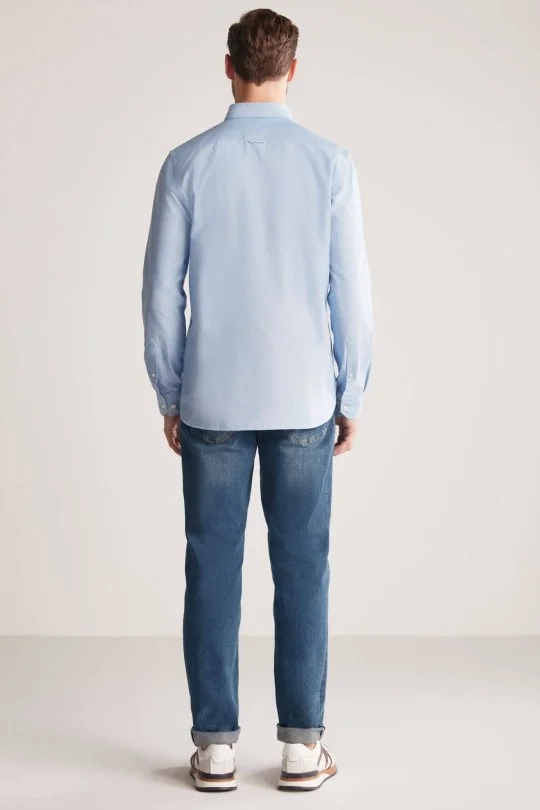 Düğmeli Yaka Saf Pamuk Açık Mavi Gömlek