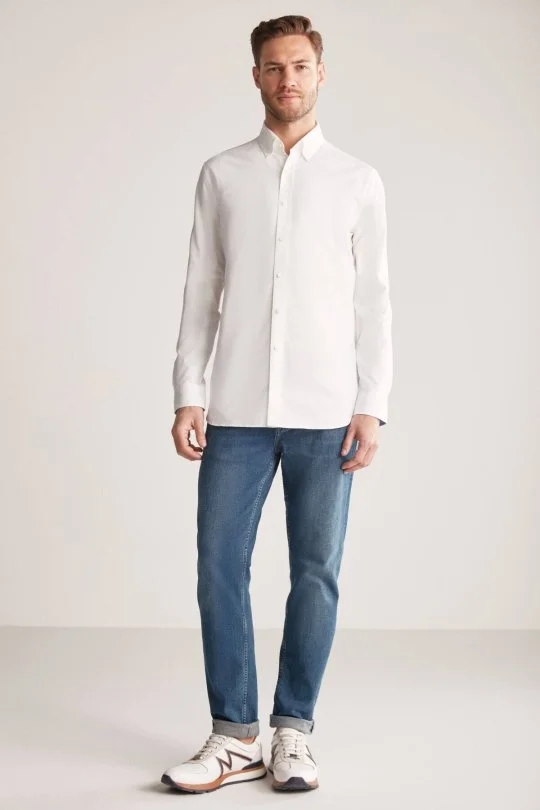 Düğmeli Yaka Saf Pamuk Beyaz Gömlek