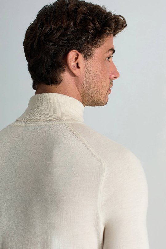 Ekru Boğazlı Slim Fit Merino Yün Triko