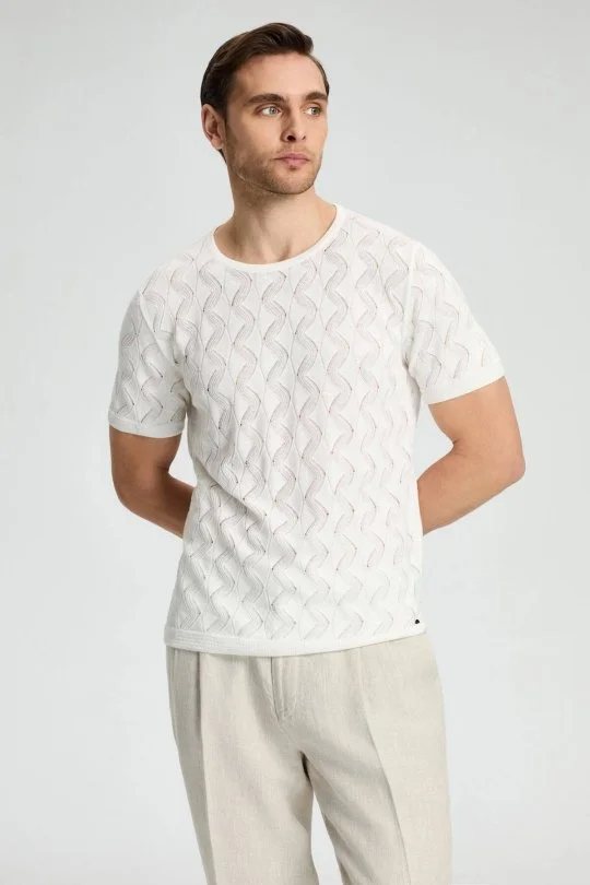 Hemington - Keten Pamuk Ajur Desen Bisiklet Yaka Kırık Beyaz Triko T-Shirt (3)