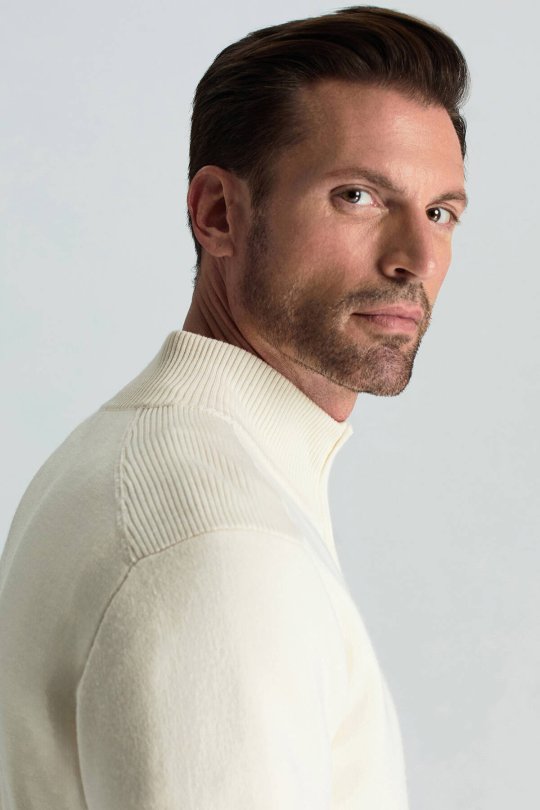 Kırık Beyaz Fermuarlı Merino Yün Activewear Triko