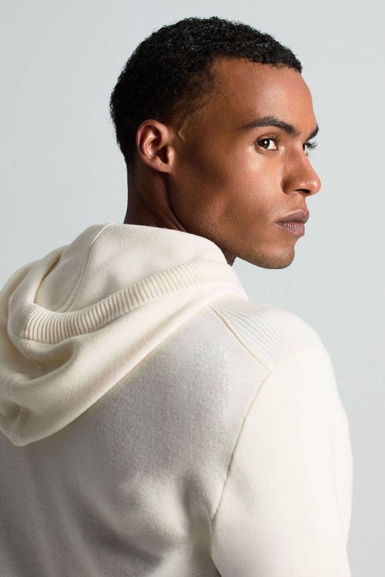 M Logolu Kapüşonlu Kırık Beyaz Hoody