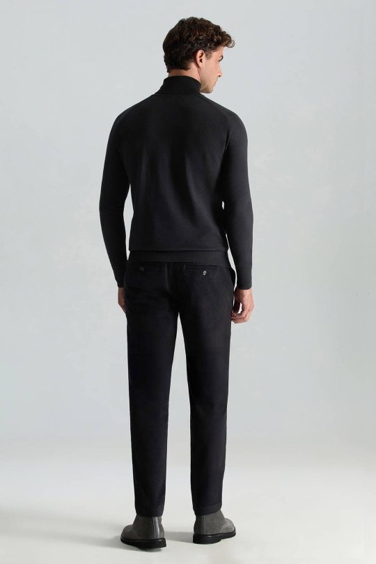 Boğazlı Slim Fit Siyah Merino Yün Triko