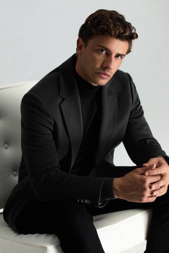 Boğazlı Slim Fit Siyah Merino Yün Triko