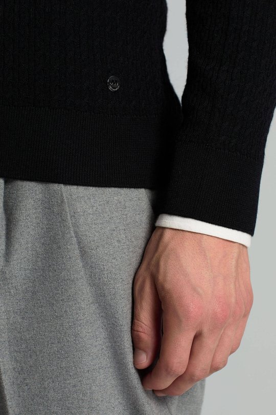 Merino Yün İpek Karışım Örgü Desen Bisiklet Yaka Siyah Triko