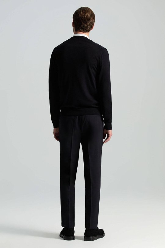 Merino Yün İpek Karışım Örgü Desenli Siyah Düğmeli Hırka