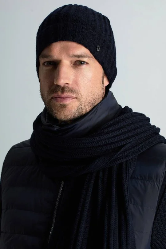 Hemington - Örgü Desenli Lacivert Merino Yün Su İtici Bere