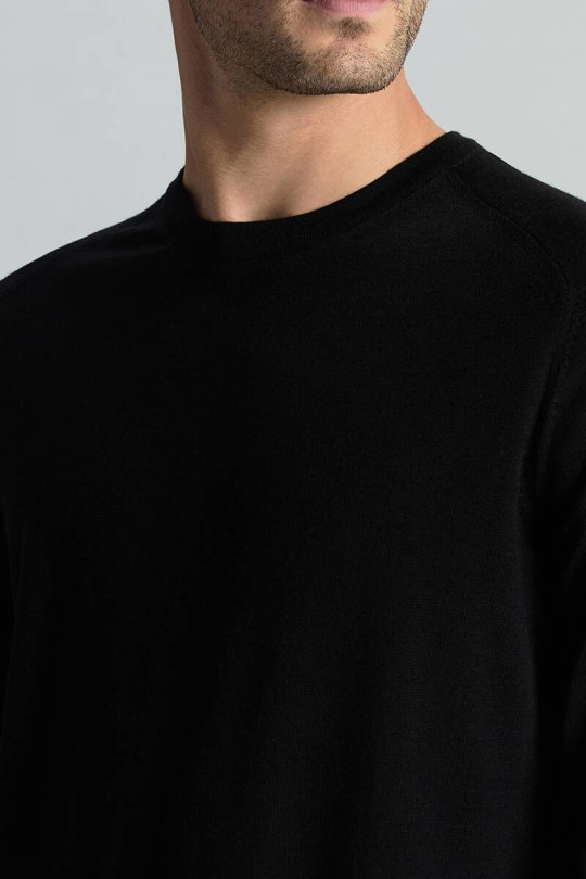 Merino Yün Siyah Bisiklet Yaka Triko