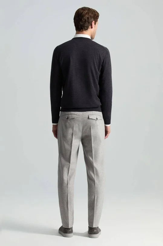 V Yaka Merino Yün Antrasit Triko