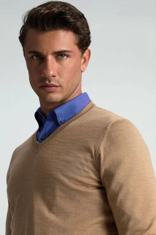 V Yaka Merino Yün Camel Triko