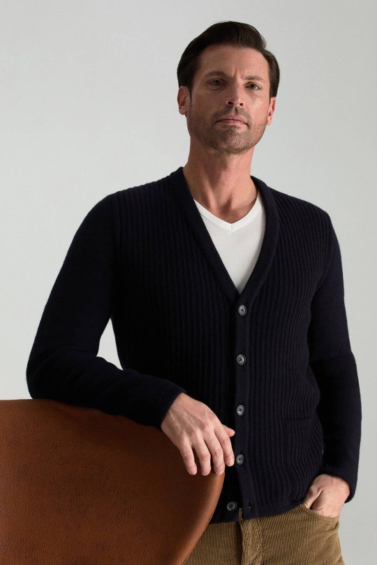 Merino Yünü Şerit Desenli Lacivert Triko Hırka