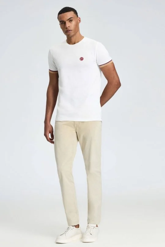 Hemington - Nakış Logolu Pike Örgü Beyaz Bisiklet Yaka T-Shirt (1)