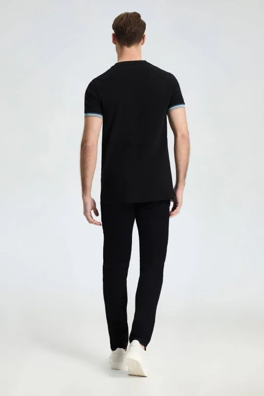 Hemington - Nakış Logolu Pike Örgü Siyah Bisiklet Yaka T-Shirt (4)