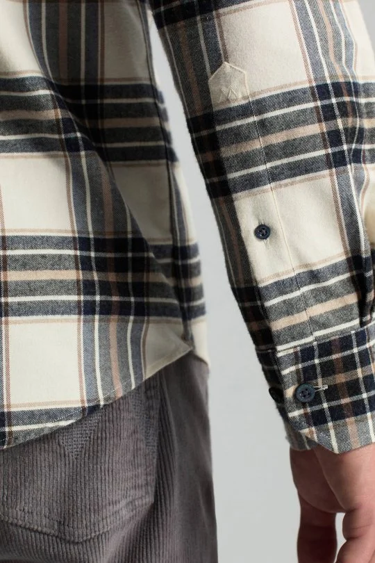 Hemington - Pamuk Kaşmir Karışım Ekose Desen Beyaz-Lacivert Gömlek (5)