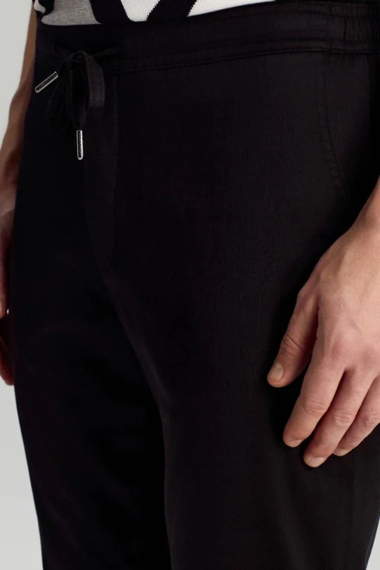 Hemington - Pamuk Tencel Karışım Siyah Relax Fit Yazlık Jogger Pantolon (3)
