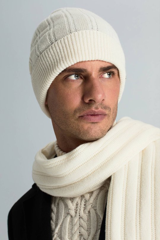 Saf Kaşmir Örgü Desenli Beyaz Bere