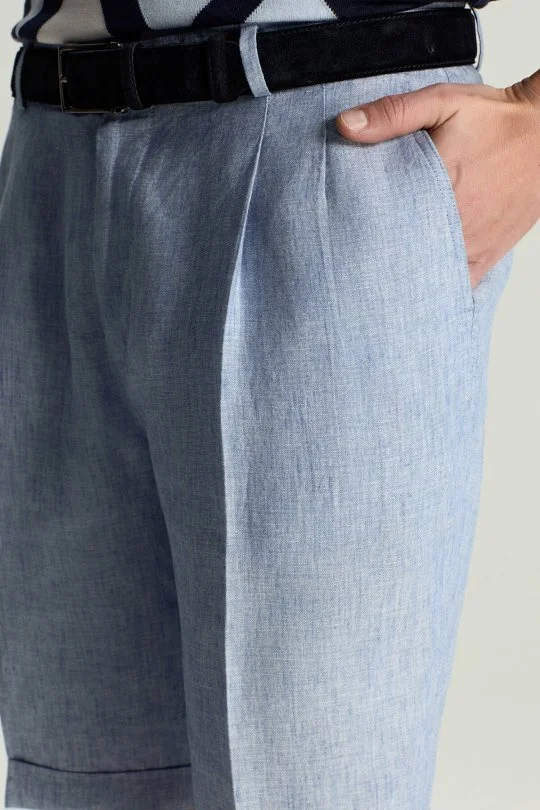 Saf Keten Açık Mavi Pileli Şort