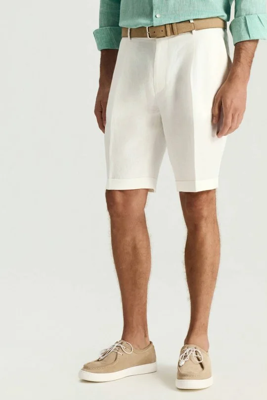 Saf Keten Beyaz Pileli Şort