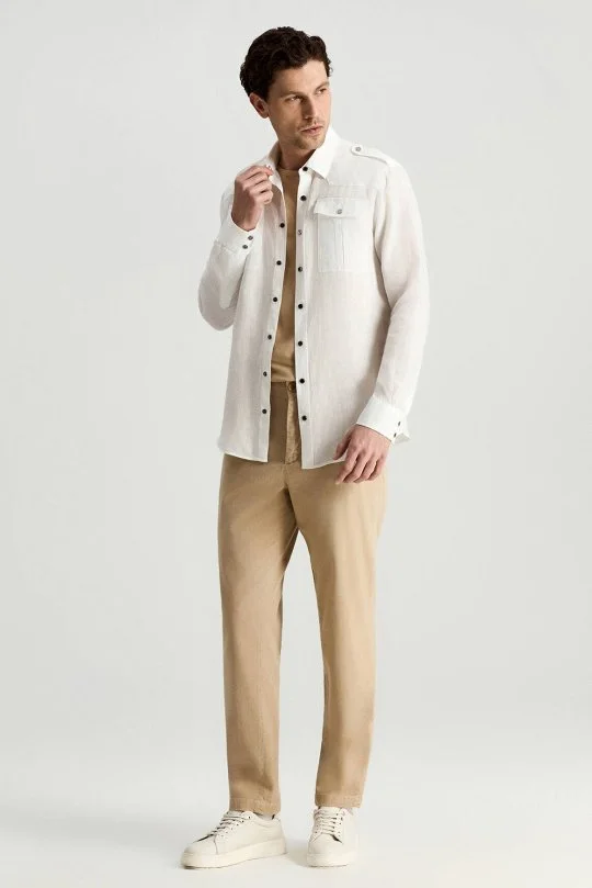 Saf Keten Metal Düğmeli Beyaz Safari Gömlek
