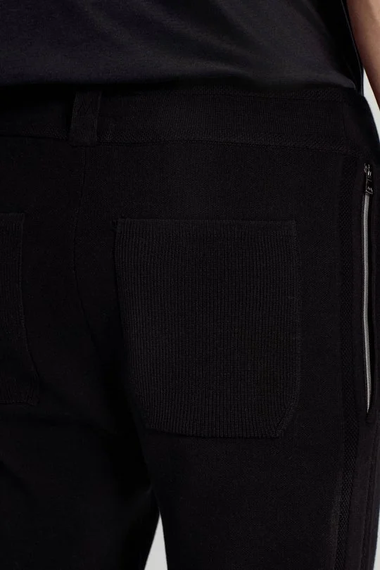 Saf Pamuk Bağcık Detaylı Siyah Slim Fit Triko Pantolon