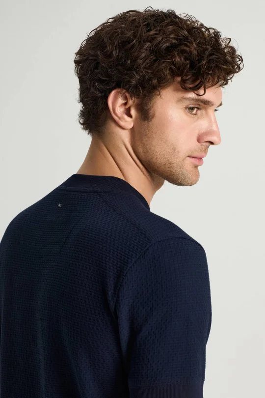 Saf Pamuk Jakar Desenli Bisiklet Yaka Lacivert T-Shirt