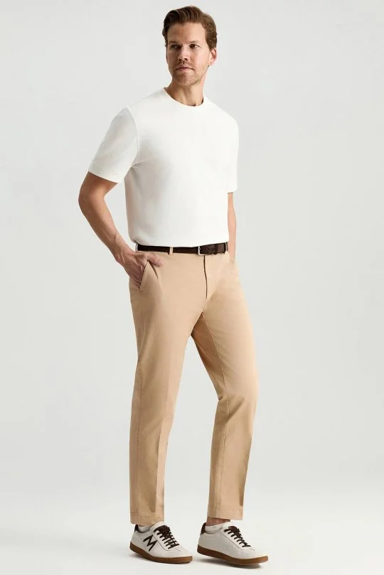 Hemington - Saf Pamuk Mikro Desenli Bej Relax Chino Pantolon (1)
