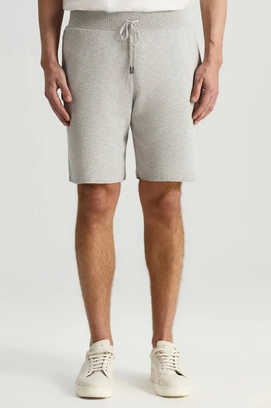 Saf Pamuk Şerit Detaylı Cepleri Fermuarlı Açık Gri Triko Şort