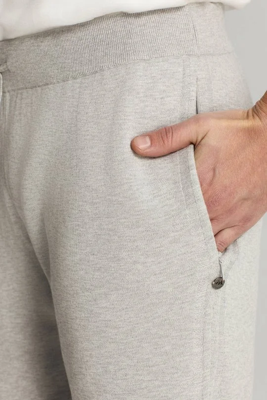 Saf Pamuk Şerit Detaylı Cepleri Fermuarlı Açık Gri Triko Şort