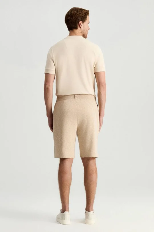 Saf Pamuk Şerit Detaylı Cepleri Fermuarlı Bej Triko Şort