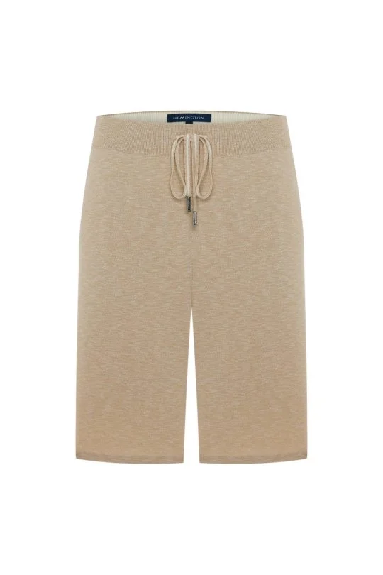 Saf Pamuk Şerit Detaylı Cepleri Fermuarlı Bej Triko Şort