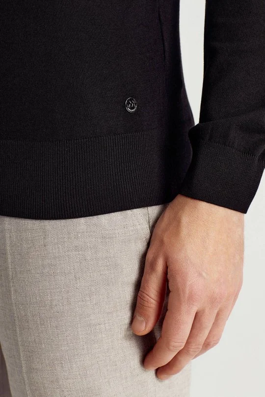 Hemington - Ultrafine Merino Yünü V Yaka Siyah Triko (4)