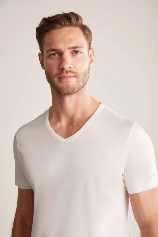 Hemington - Beyaz V Yaka Basic T-Shirt