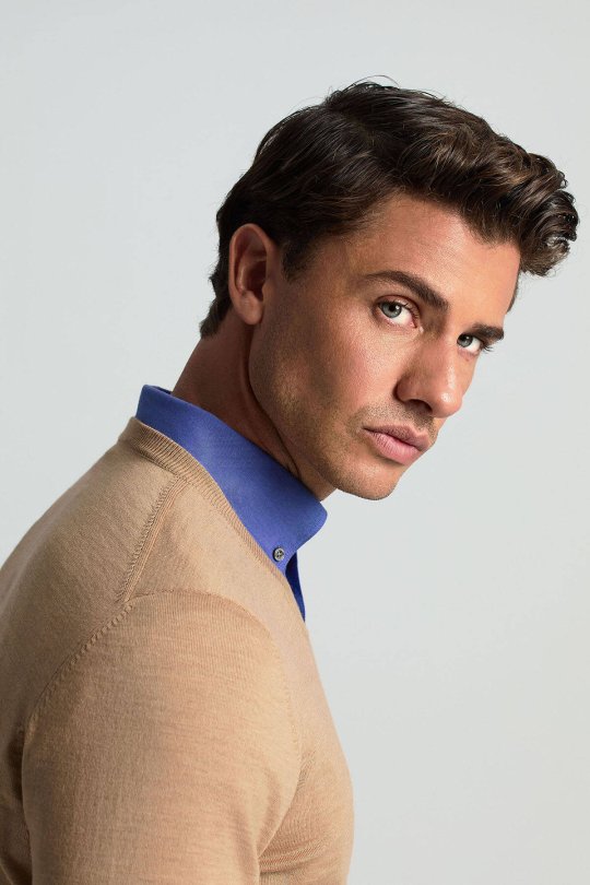 V Yaka Merino Yün Camel Triko