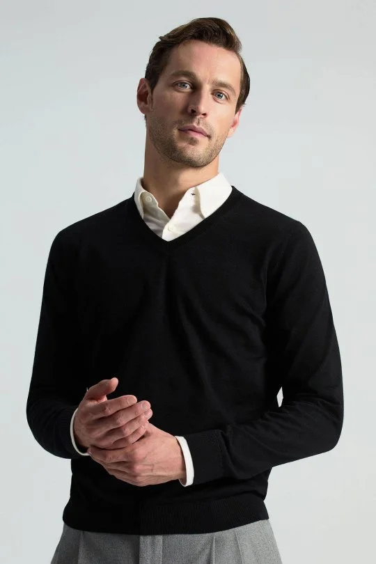 Hemington - V Yaka Merino Yün Siyah Triko (1)