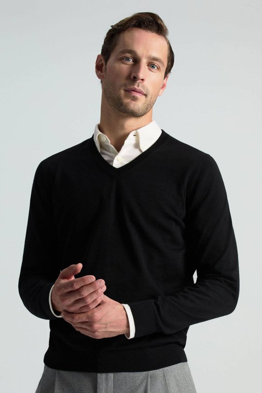 V Yaka Siyah Merino Yün Triko