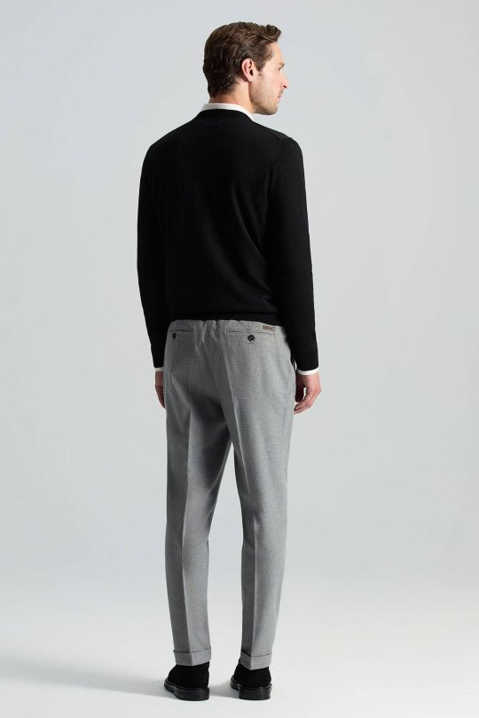 V Yaka Siyah Merino Yün Triko