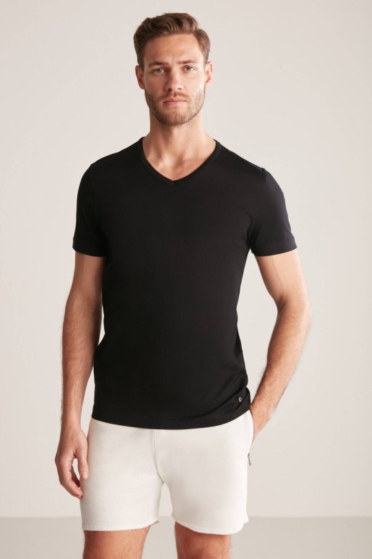 Siyah V Yaka Basic T-Shirt