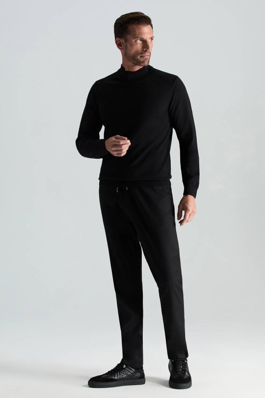 Yarım Balıkçı Yaka Merino Yün Siyah Triko